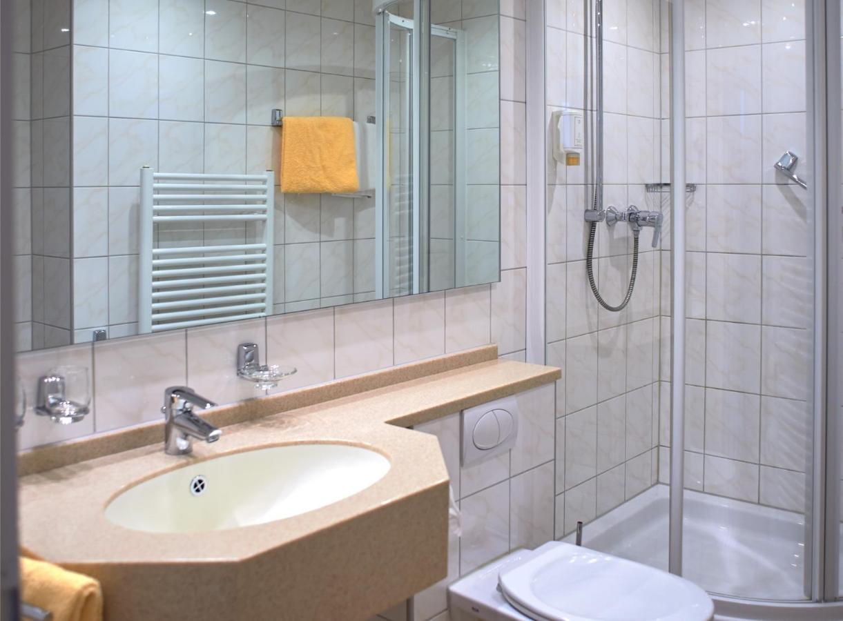 Hotel Muenster Emmelshausen Εξωτερικό φωτογραφία